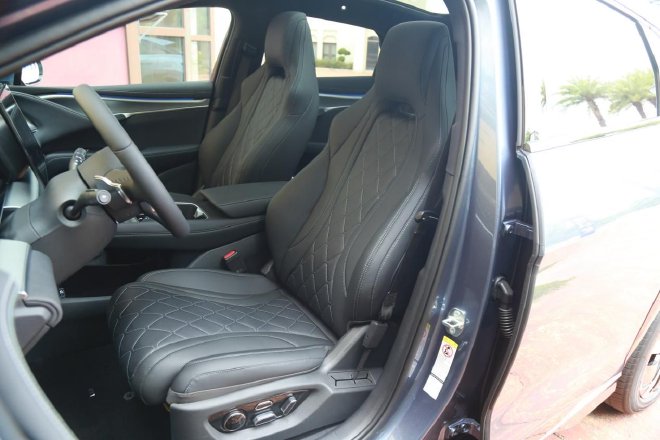 "Lion" king in "Sea", test drive BYD Sea Lion 07EV